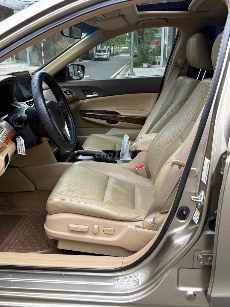 Honda Accord 2007 2.4L Vàng cát. Mua bán Ô tô tại Thành phố Thủ Dầu Một Bình Dương được đăng bởi  Trung Tin Used Car hình 11