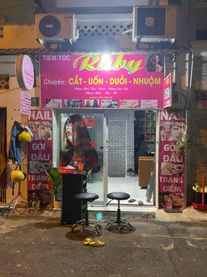 sang tiệm tóc gội đàu nail