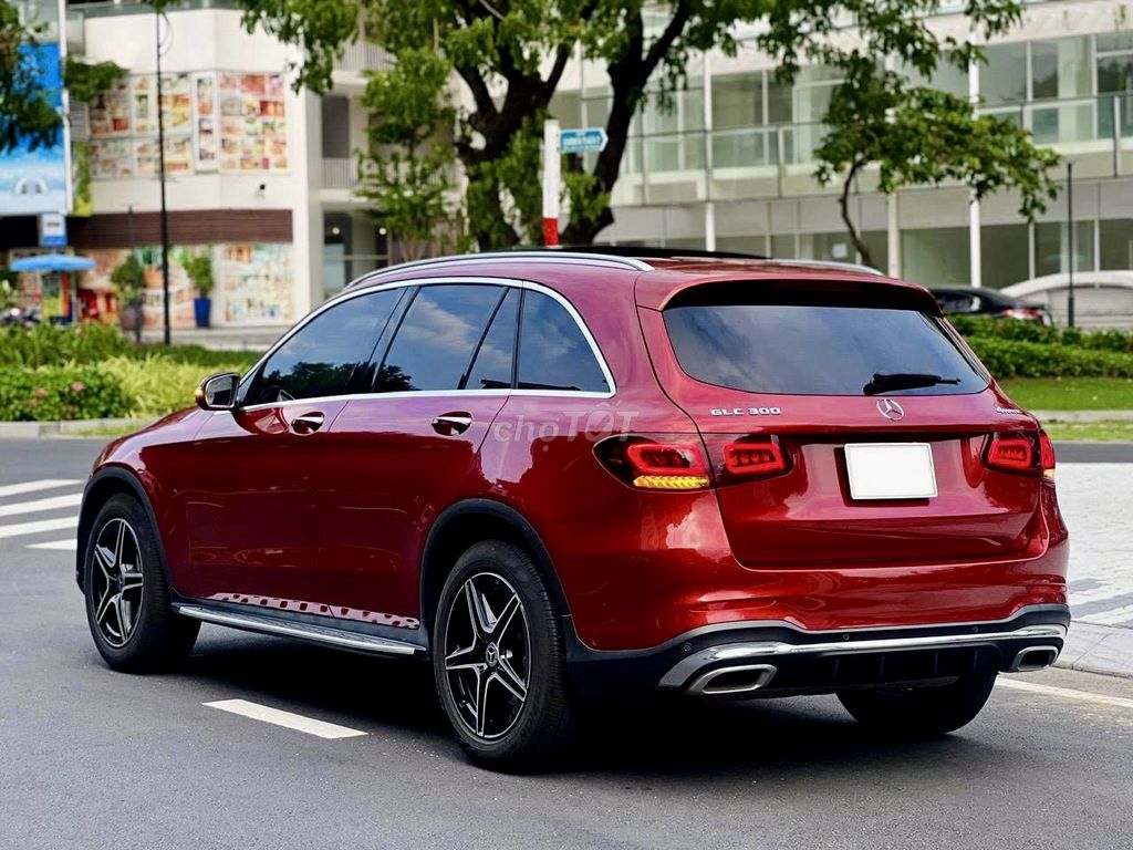 ❤️ СЧЕТ-ФАКТУРА КОМПАНИИ MERCEDES GLC300 AMG 2022 КРАСНЫЙ/КРЕМОВЫЙ