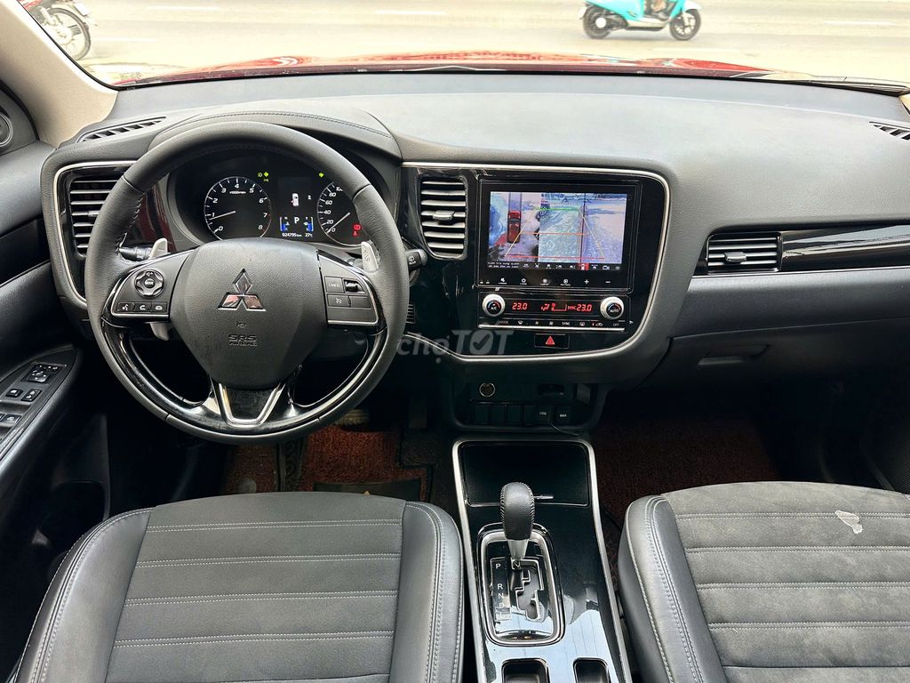 Mitsubishi Outlander 2022  - 24000 km. Mua bán Ô tô tại Thành phố Thủ Đức Tp Hồ Chí Minh được đăng bởi Thy Ôtô Cũ Miền Nam hình 5