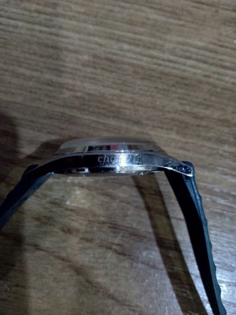 Đồng hồ lên cót tay hiệu ELFA nội địa cổ Thụy sỹ.