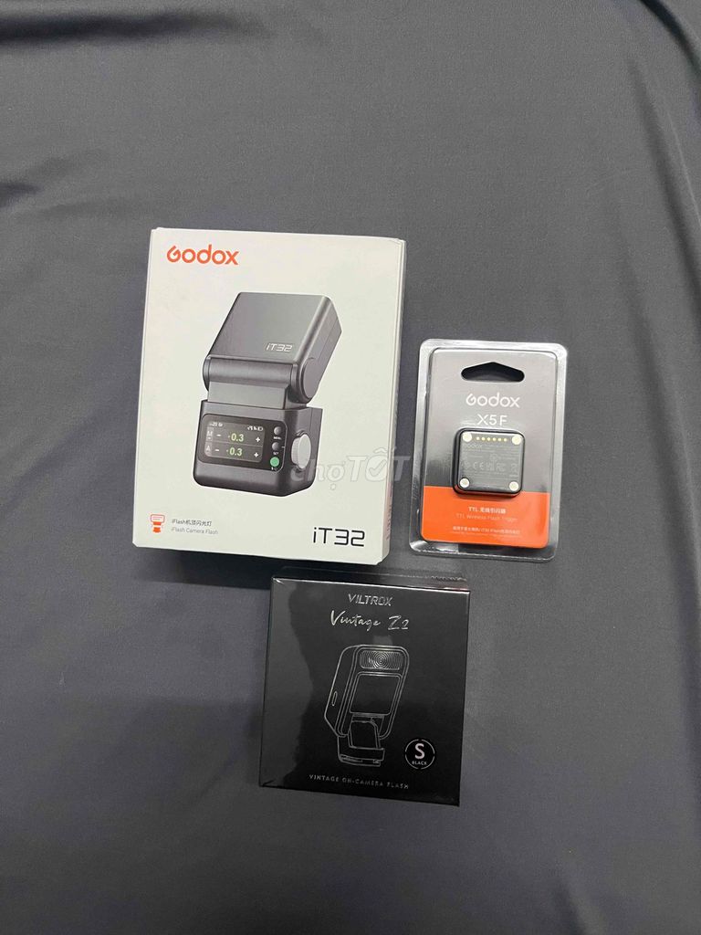 Đèn flash máy ảnh Godox TT32 Đen + Đế x5 Fuij. Mua bán Máy ảnh, Máy quay tại Quận Bình Tân Tp Hồ Chí Minh được đăng bởi Dăn Bờm hình 1