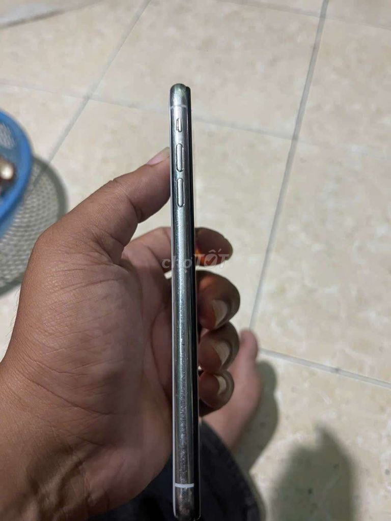 iPhone XS Max 64GB Bạc Zin. Mua bán Điện thoại tại Thành phố Thuận An Bình Dương được đăng bởi Đặng Văn Lộc hình 1