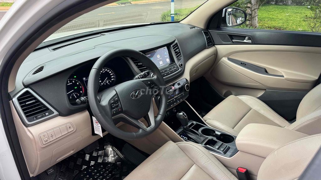 Hyundai Tucson 2018 2.0 AT - 49000 km. Mua bán Ô tô tại Thành phố Buôn Ma Thuột Đắk Lắk được đăng bởi đạt lê hình 9