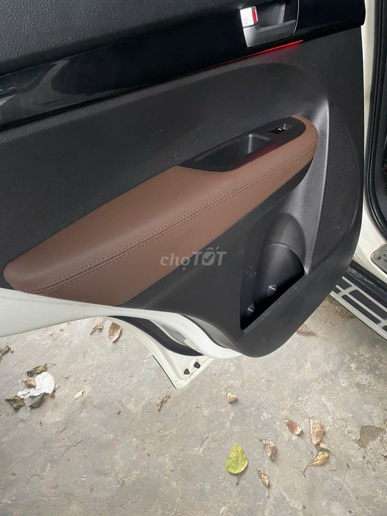 Kia Sorento 2015 Full xăng Trắng. Mua bán Ô tô tại Quận Hoàng Mai Hà Nội được đăng bởi Mr Minh hình 3