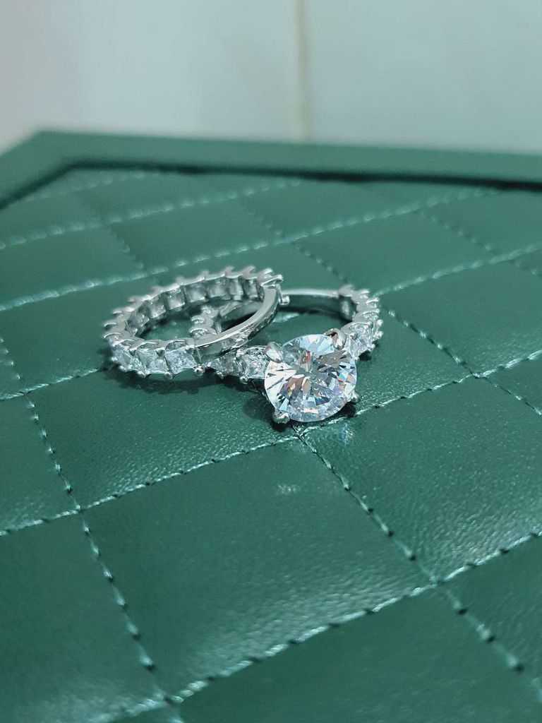 Nhẫn Nữ Đính đá Bạc. Mua bán Phụ kiện thời trang khác tại Thành phố Tây Ninh Tây Ninh được đăng bởi phạm hồng thúy hình 1