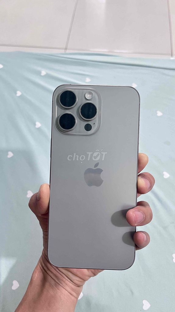 Apple iPhone 15 Pro Max 256GB Xám. Mua bán Điện thoại tại Thành phố Biên Hòa Đồng Nai được đăng bởi trường hình 1