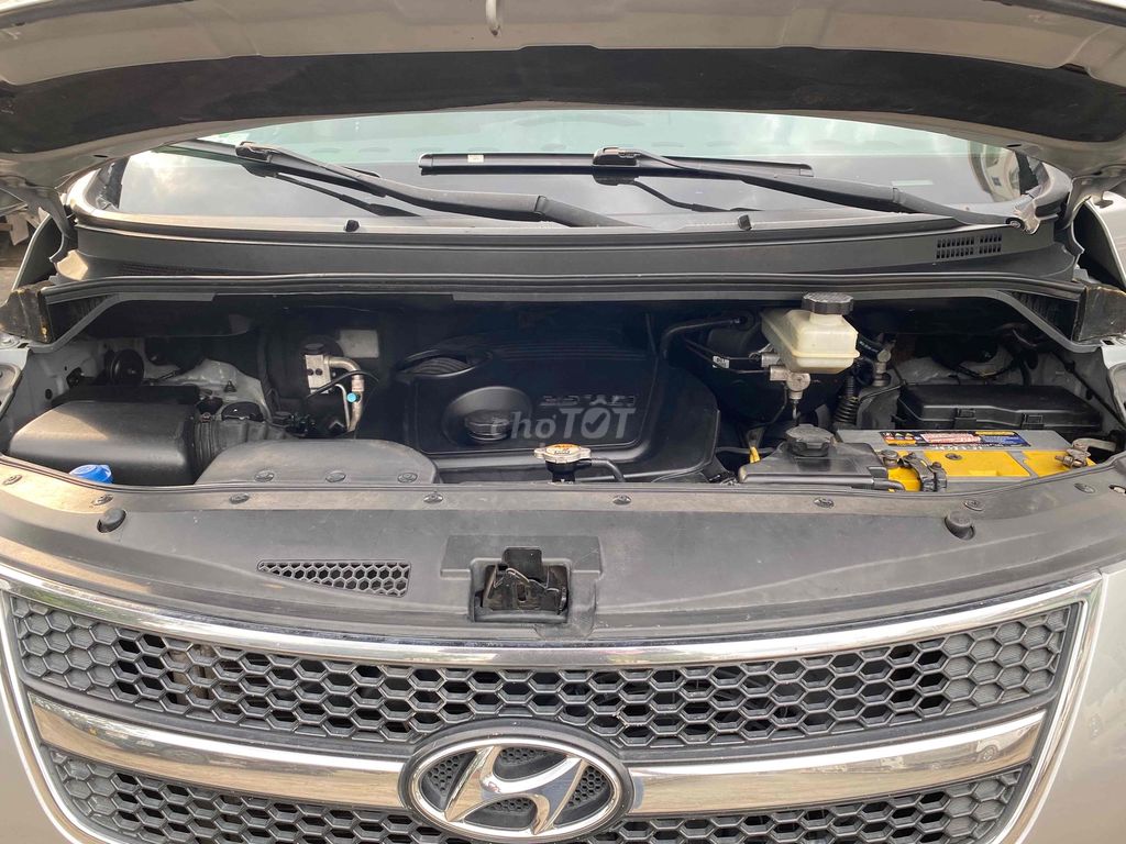 Hyundai Grand Starex 2013- 177000 km  9 chỗ dầu. Mua bán Ô tô tại Quận Bình Tân Tp Hồ Chí Minh được đăng bởi Trinh tp hcm hình 17