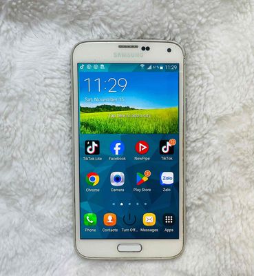 Galaxy S5 màn hình 16 triệu màu đẹp keng. Mua bán Điện thoại tại Quận Phú Nhuận Tp Hồ Chí Minh được đăng bởi Minh