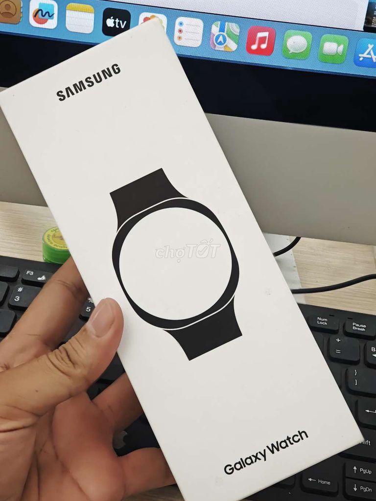 Samsung Watch 8 44mm new 100% bán hoặc đổi. Mua bán Thiết bị đeo thông minh tại Quận Hải Châu Đà Nẵng được đăng bởi Nguyễn Hưng hình 1