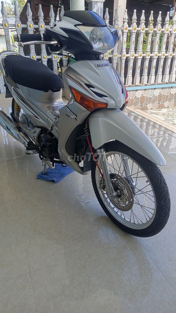 Honda Future X 2011 Trắng bạc. Mua bán Xe máy tại Huyện Vĩnh Lợi Bạc Liêu được đăng bởi Nguyễn Dự hình 5
