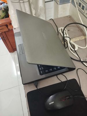 Thanh lí Laptop Acer . Full chức năng, đẹp