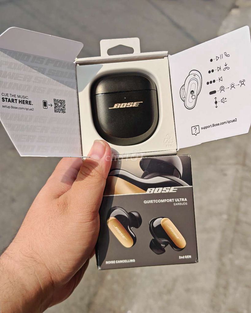 Tai nghe Bose QuietComfort Ultra Đen vàng. Mua bán Tivi, Âm thanh tại Thành phố Châu Đốc An Giang được đăng bởi Thái Duy hình 1