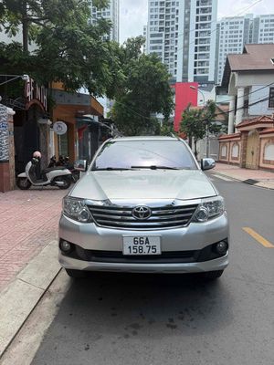 Toyota Fortuner 2013 2.7 V Bạc