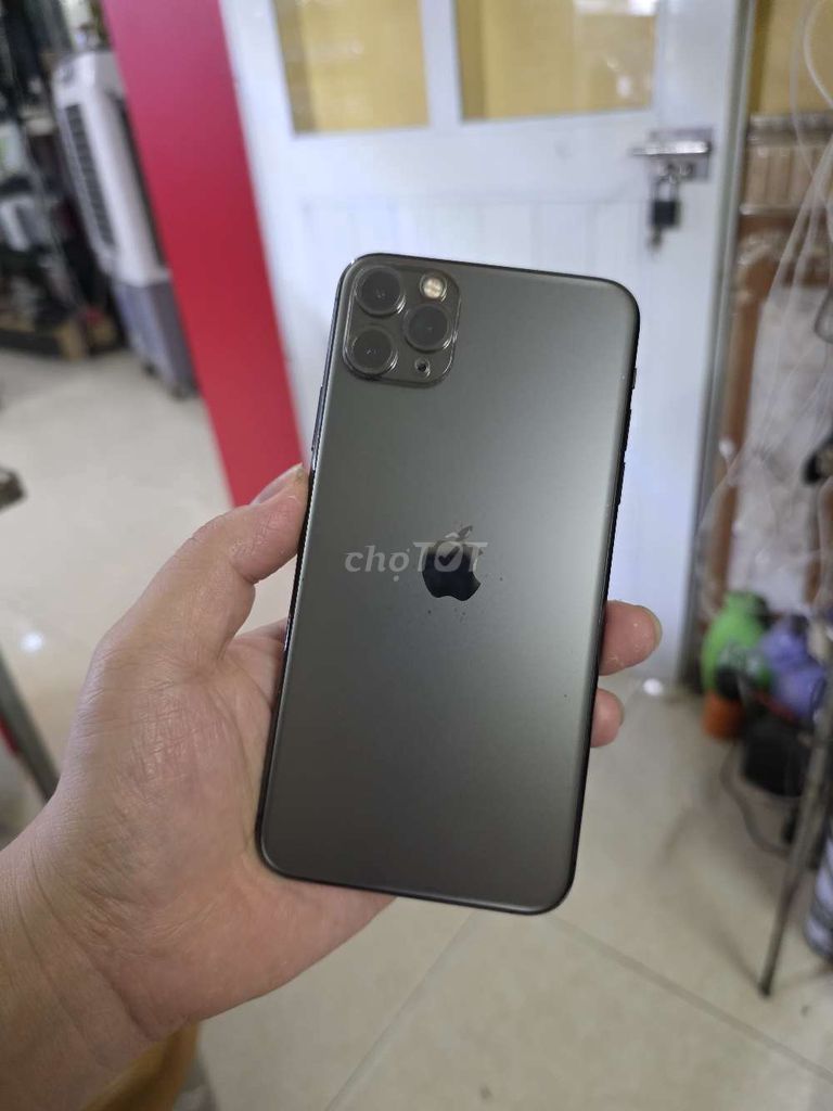 Apple iPhone 11 Pro Max 256GB Xám Đã sử dụng. Mua bán Điện thoại tại Huyện Ý Yên Nam Định được đăng bởi TL shop hình 1