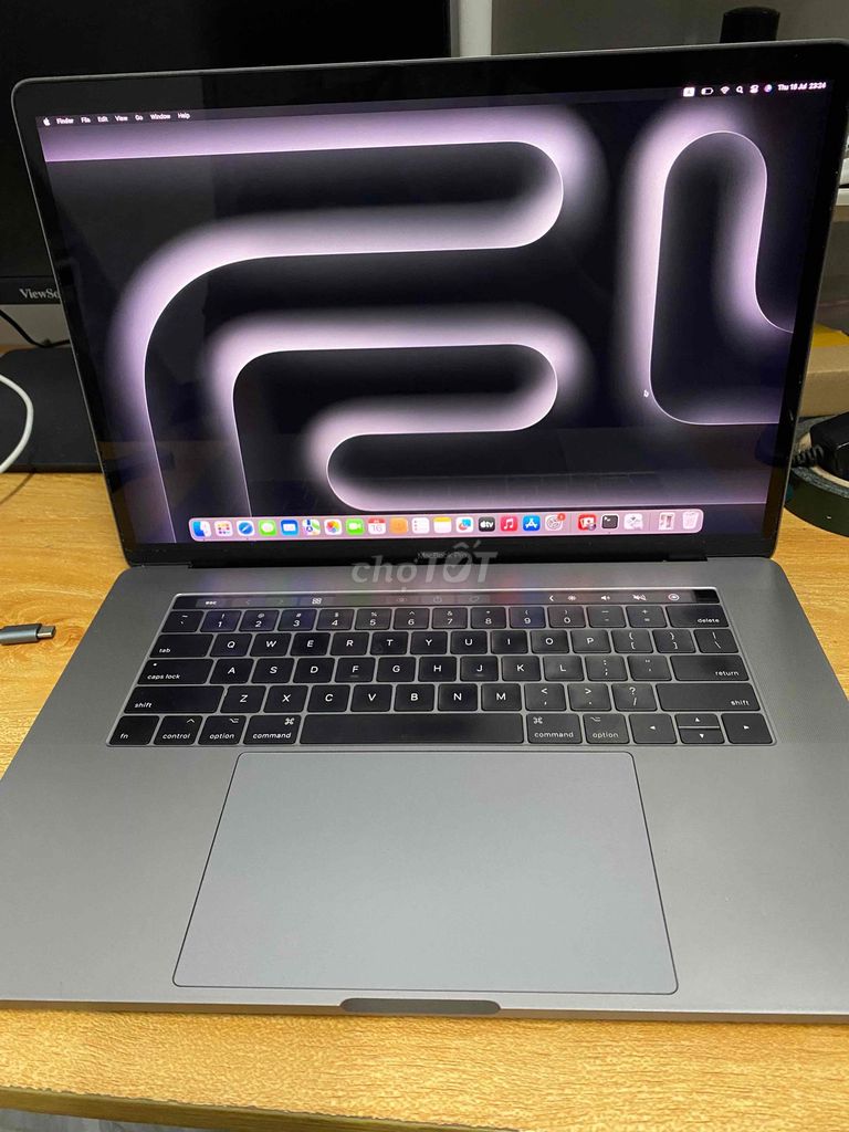 Apple MacBook Pro 2017 i7 16GB/256GB thanh lí. Mua bán Laptop tại Thành phố Thủ Dầu Một Bình Dương được đăng bởi Ngoc Bao hình 1