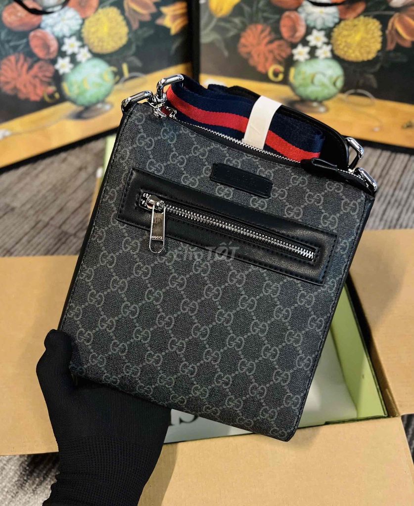 Tổng Hợp 14 Mẫu Túi Nam GC Dáng Đứng. Mua bán Túi xách tại Quận Bình Tân Tp Hồ Chí Minh được đăng bởi Trúc Phương hình 6