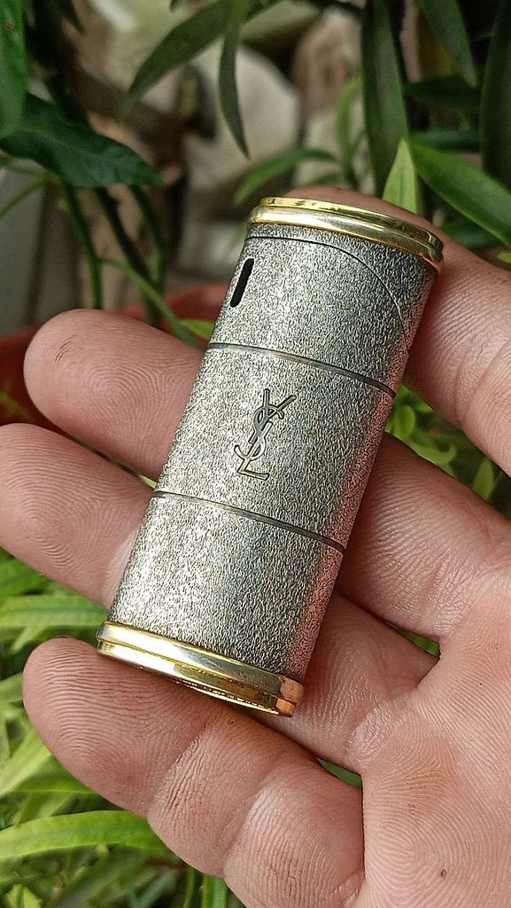 Bật lửa gas YSL Đồng Vàng đồng Đã sử dụng