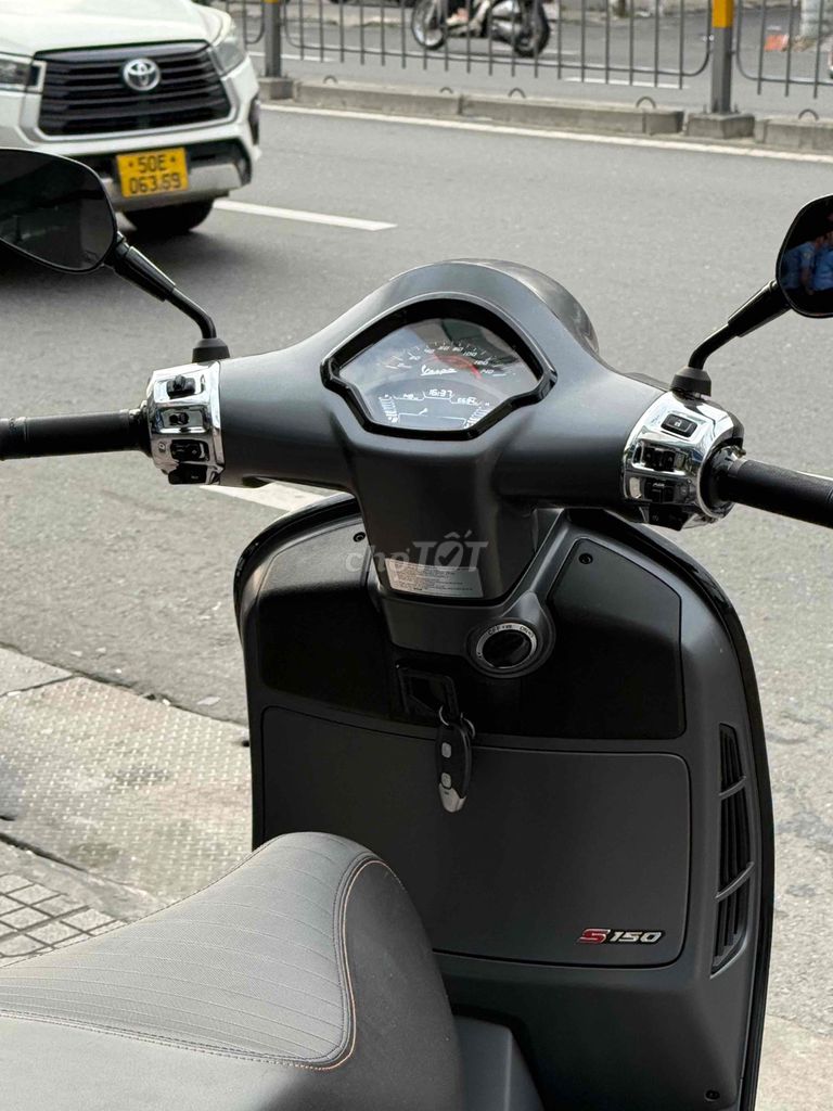 Vespa GTS 150 150 6-2025 KeyLess Smartkey TPHCM. Mua bán Xe máy tại Quận Phú Nhuận Tp Hồ Chí Minh được đăng bởi VESPA Piaggio Quốc Vương  hình 4