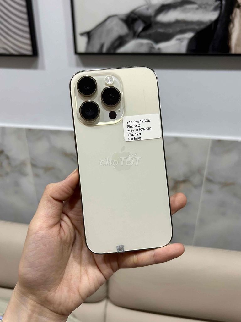 iPhone 14 Pro 128GB Vàng LLA Mã N Rịa Lưng Zin All. Mua bán Điện thoại tại Huyện Hóc Môn Tp Hồ Chí Minh được đăng bởi SIRI STORE HCM hình 1