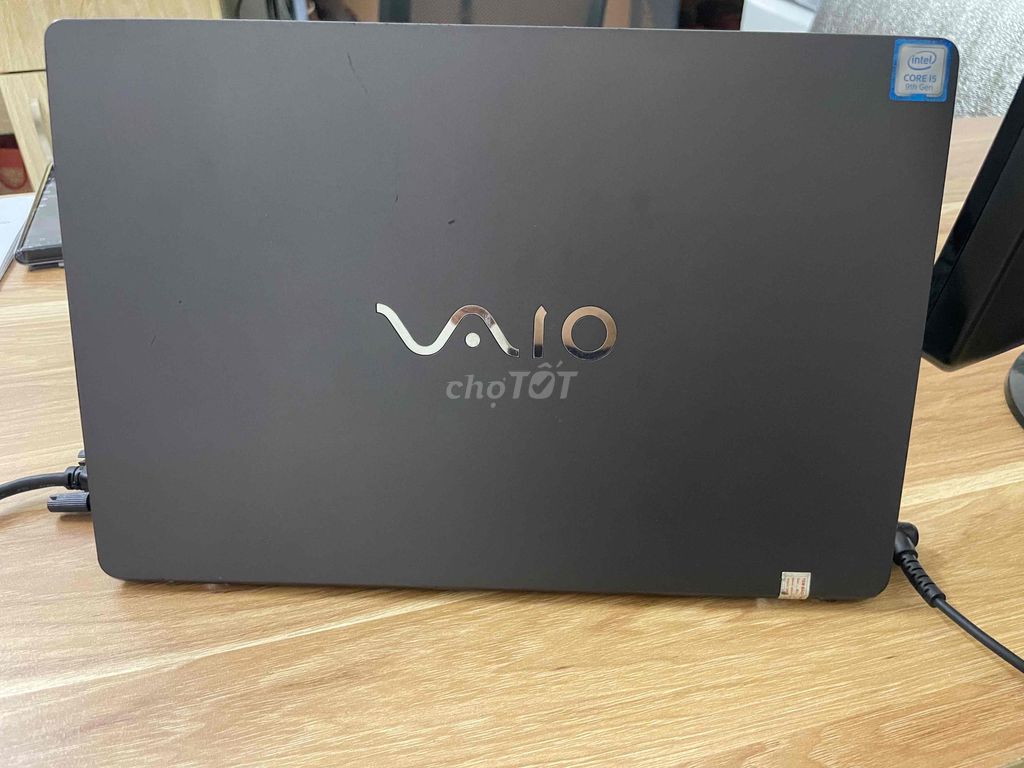 Laptop Sony Vaio i5 gen 6, ram 8, ssd 128