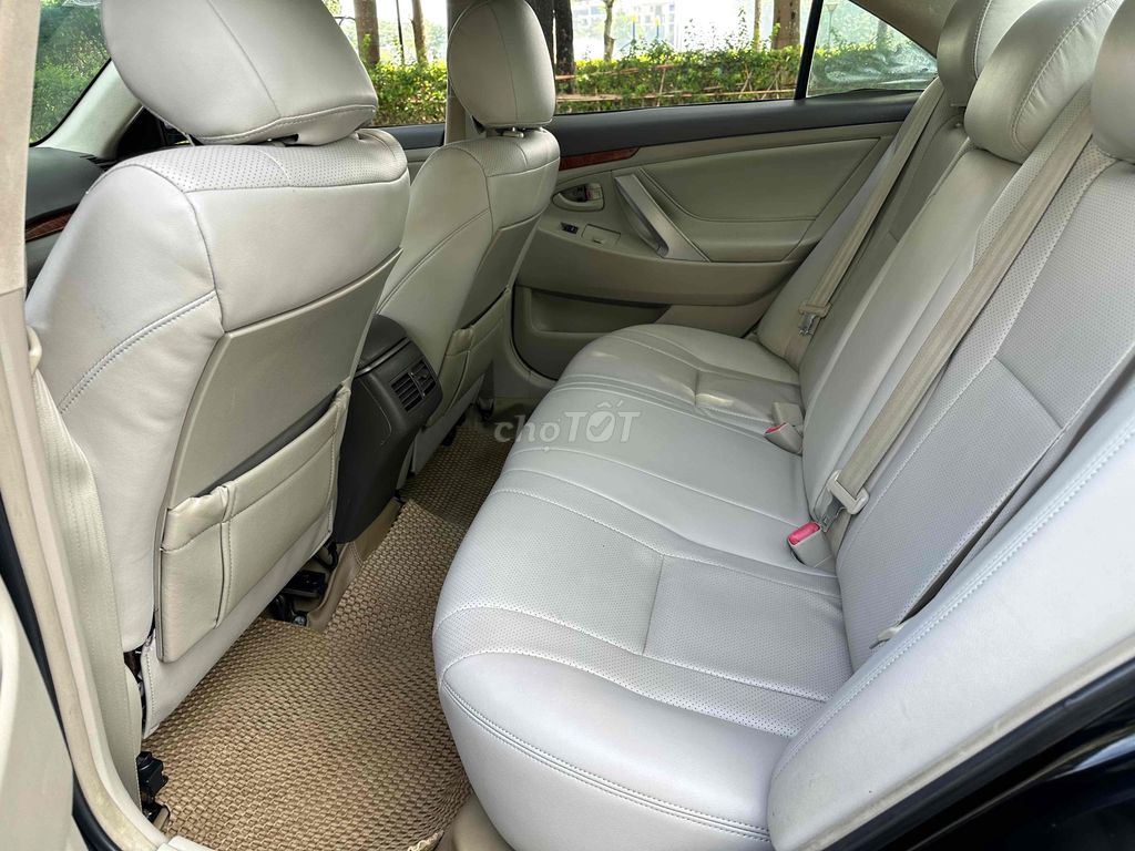 Toyota Camry 2010 2.4G - 150000 km Đen Siêu Mới. Mua bán Ô tô tại Quận Cầu Giấy Hà Nội được đăng bởi Vũ Kiên hình 11