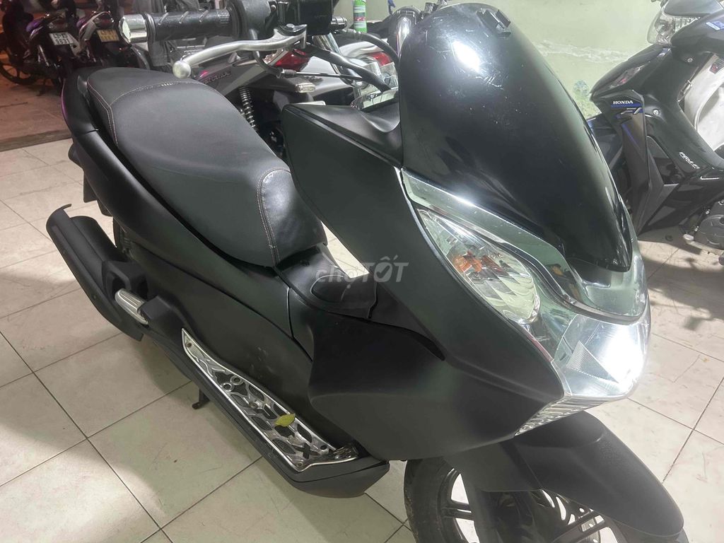 Honda PCX rin nguyên bản. Mua bán Xe máy tại Quận Cẩm Lệ Đà Nẵng được đăng bởi Thanh lý hình 4