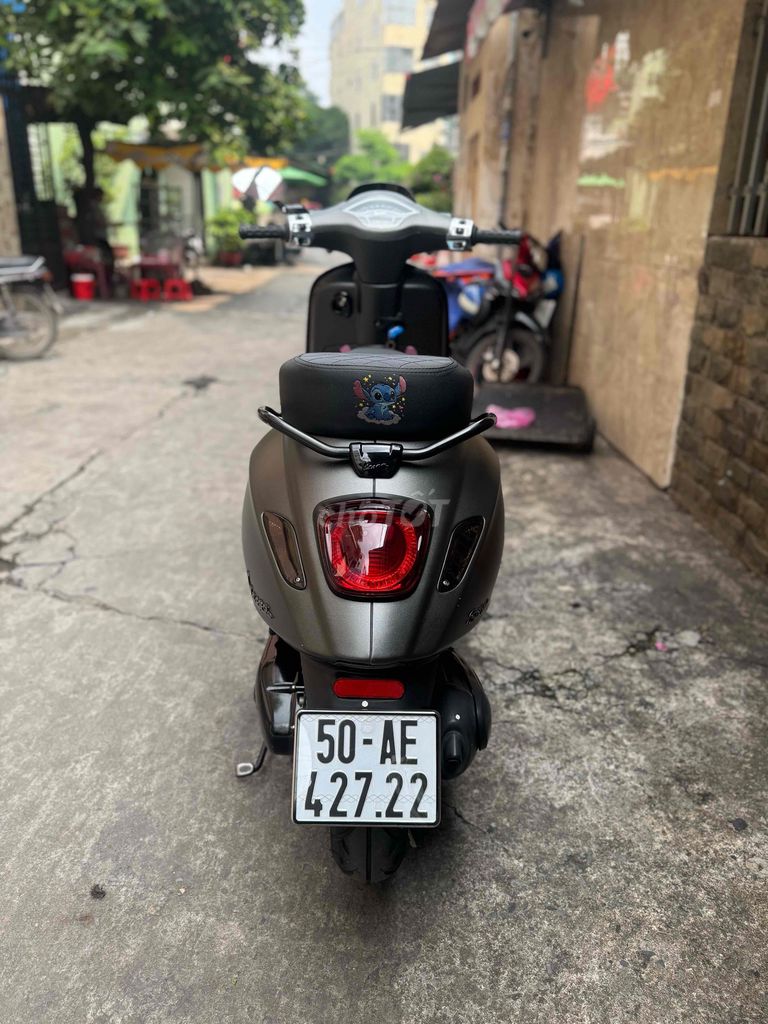 Vespa Sprint 2021 ABS iget номера Хошимина 9C