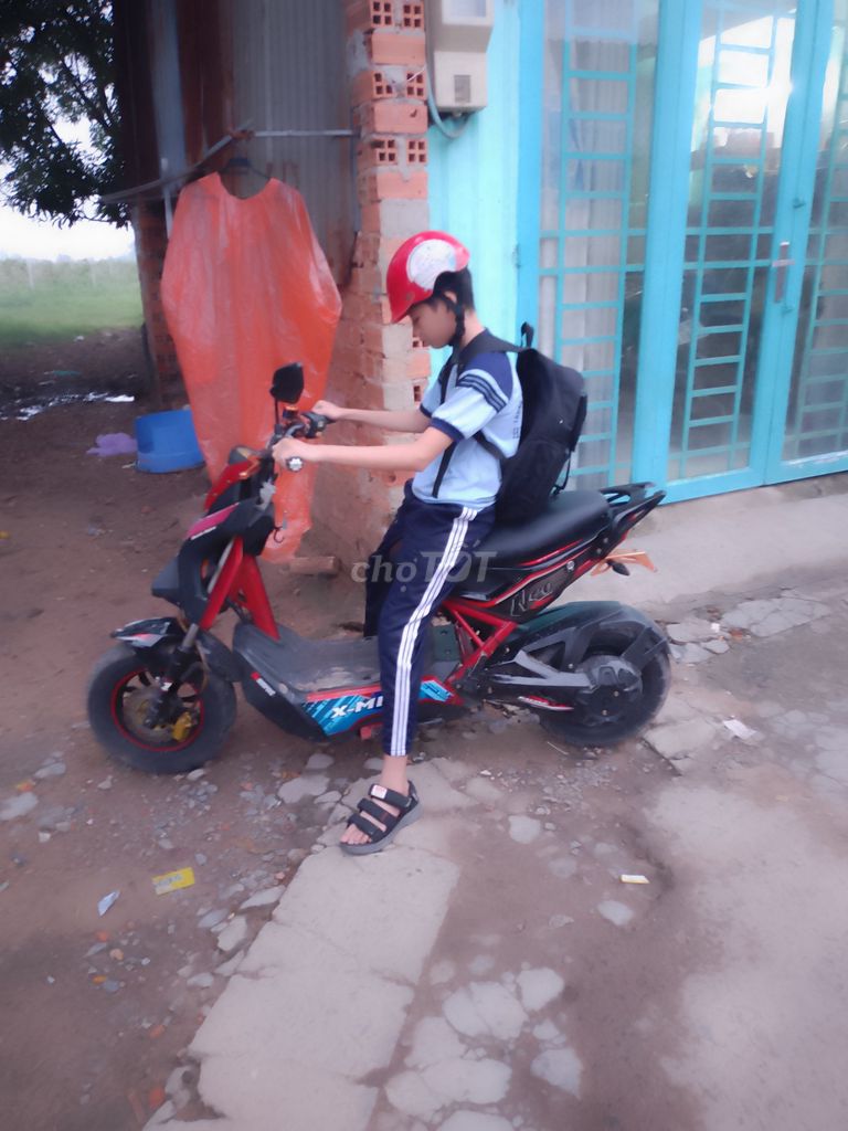 Thanh lý xe máy điện. Mua bán Xe điện tại Huyện Hóc Môn Tp Hồ Chí Minh được đăng bởi Quy Le hình 4
