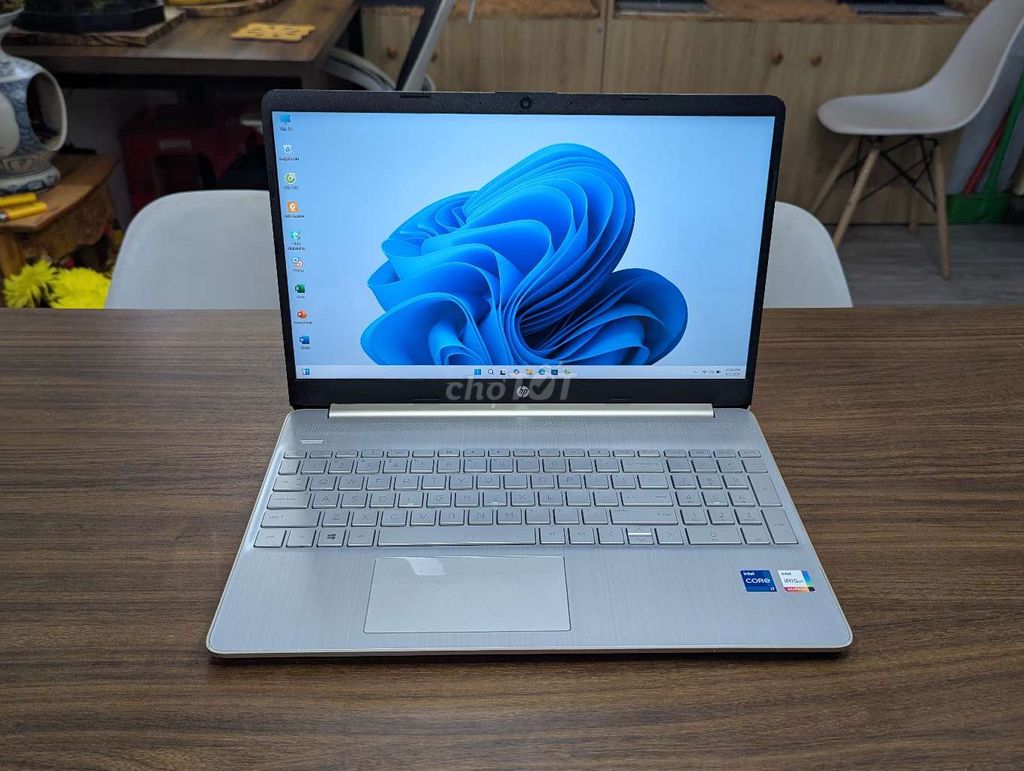 HP 15s-FQ I7-1165G7/8GB/512GB/15.6inch Máy Zin . Mua bán Laptop tại Thành phố Thuận An Bình Dương được đăng bởi LAPTOP VŨ PMV  hình 1