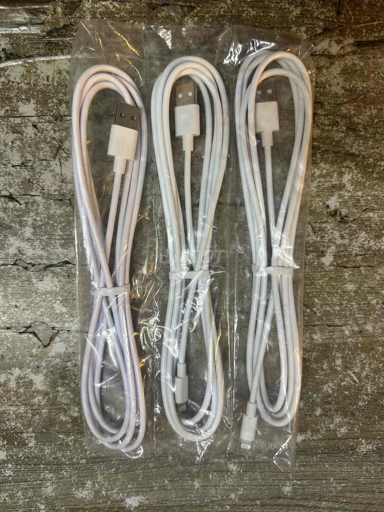 Cáp sạc Apple iPhone Trắng. Mua bán Phụ kiện (Màn hình, Chuột...) tại Thị xã Tân Uyên Bình Dương được đăng bởi Duy hình 1