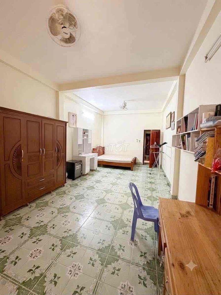 Красивый дом 80м2 в центре Бинь Фу, 4 этажа, ж/б
