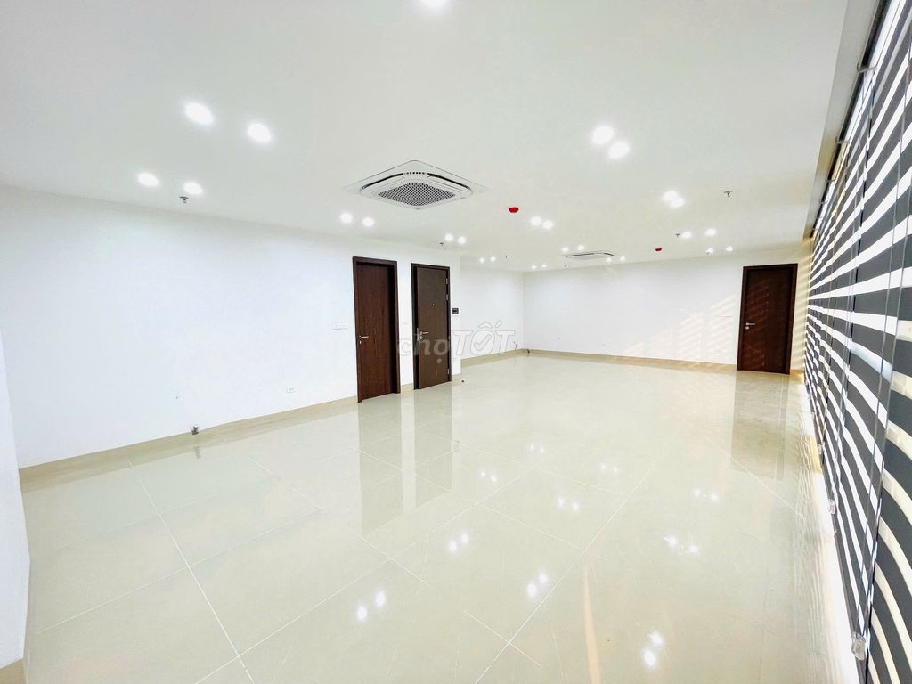 CHO THUÊ VĂN PHÒNG ĐA DẠNG DIỆN TÍCH, PCCC THẨM DUYỆT CÓ BÃI ĐẬU Ô TÔ. Cho thuê văn phòng, mặt bằng kinh doanh tại Quận Nam Từ Liêm Hà Nội được đăng bởi Bá Thế Nguyễn hình 1