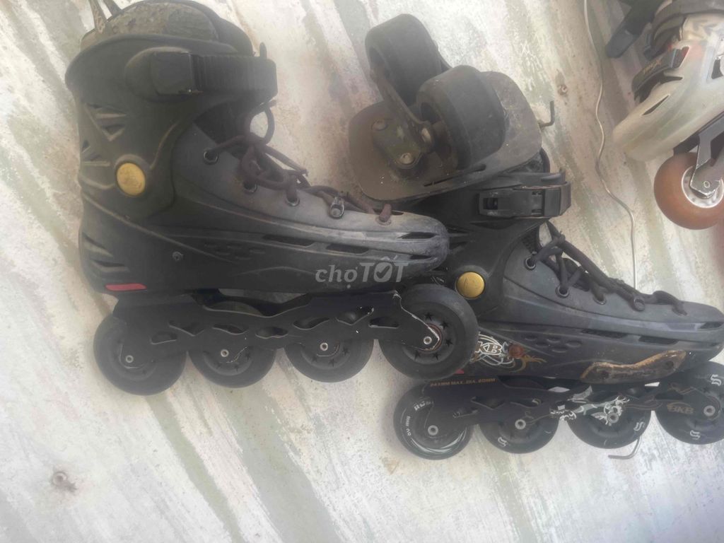 Giày patin size 42 đen. Mua bán Đồ thể thao, Dã ngoại tại Thành phố Thủ Dầu Một Bình Dương được đăng bởi Thuan hình 1