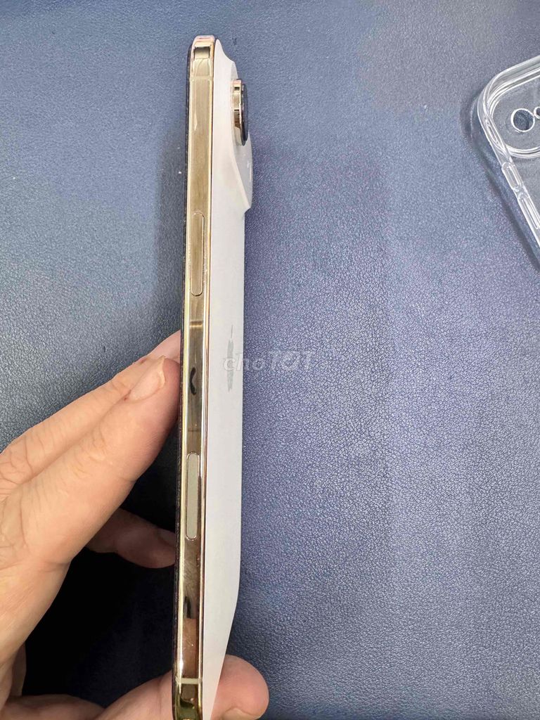 Apple iPhone Air Gold Lock 256GB Vàng Like New. Mua bán Điện thoại tại Thành phố Biên Hòa Đồng Nai được đăng bởi Puda Nguyễn hình 1