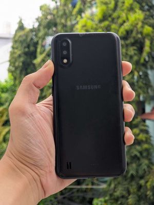 Samsung A01 chạy mượt giá rẻ