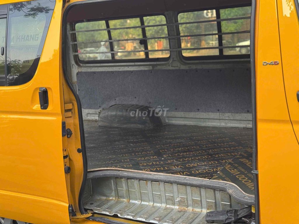 Toyota Hiace 2008 van 3 chỗ tải 940kg chạy phố. Mua bán Ô tô tại Quận Bắc Từ Liêm Hà Nội được đăng bởi Tô Văn Tiến hình 11