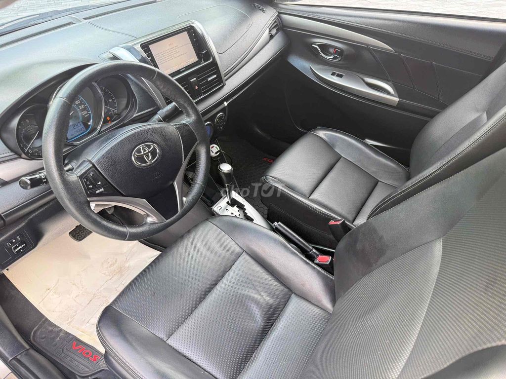 Toyota Vios G 2016 песочный кожаный салон