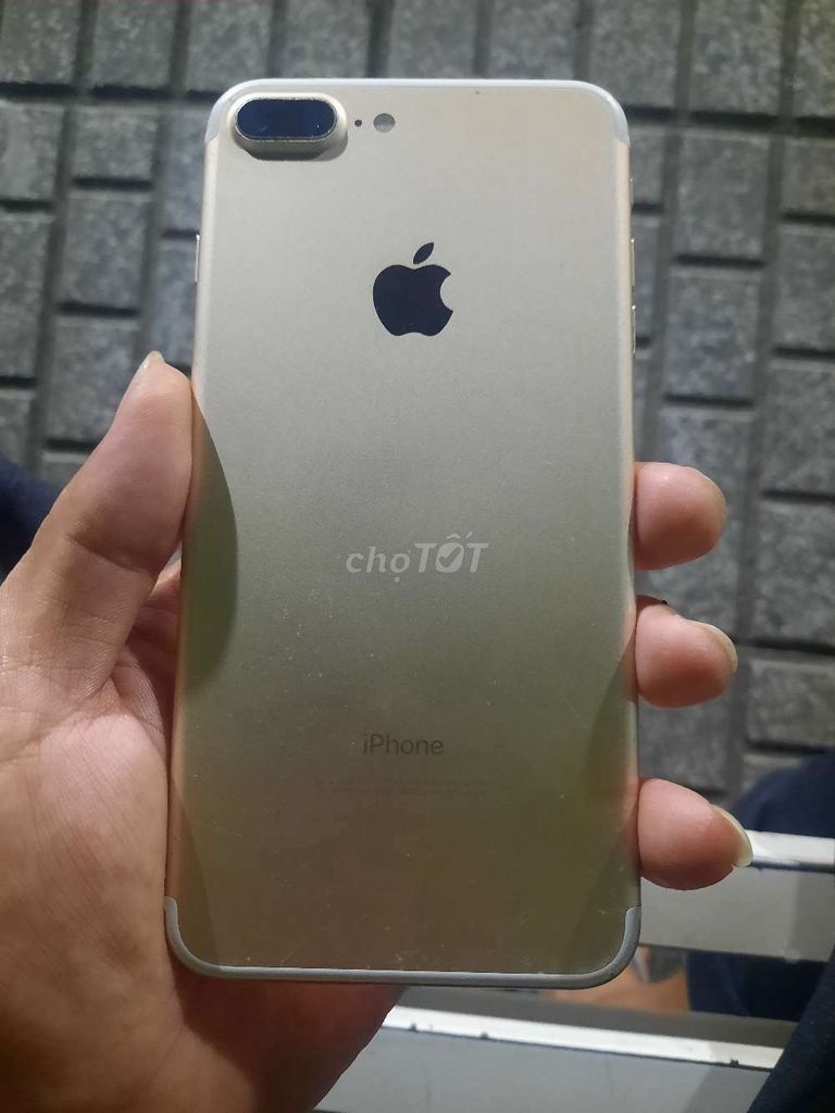 Apple iPhone 7 Plus 32GB Vàng. Mua bán Điện thoại tại Thành phố Biên Hòa Đồng Nai được đăng bởi Lehoang Minhphu hình 1
