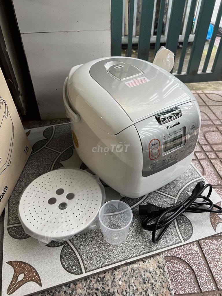 Nồi cơm điện Toshiba RC-18NMFVN(WT). Mua bán Bếp, lò, đồ điện nhà bếp tại Thành phố Biên Hòa Đồng Nai được đăng bởi Hòa Quốc  hình 1