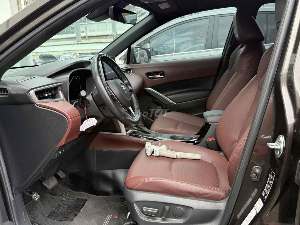 Toyota Corolla Cross 2022 1.8HeV Hybrid tại Hãng. Mua bán Ô tô tại Quận Bình Thạnh Tp Hồ Chí Minh được đăng bởi Công Sang hình 7