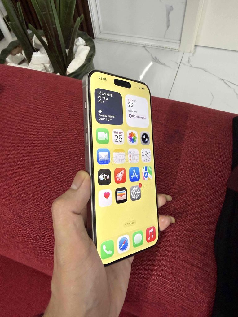 iPhone 15 Pro Max Bạc. Mua bán Điện thoại tại Huyện Nghĩa Hưng Nam Định được đăng bởi Tùng hình 1