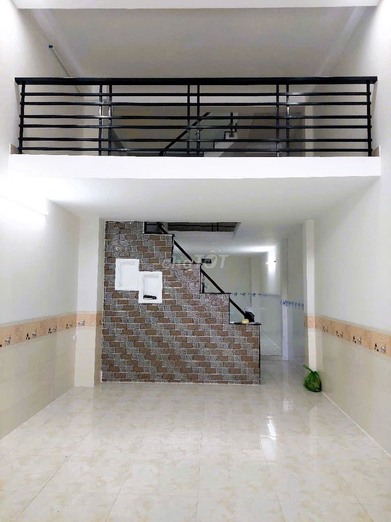 Nhà mới Linh Xuân 200m² sử dụng 3PN ngay chợ kinh doanh sầm uất