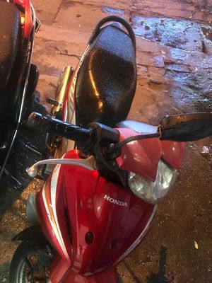 Honda Wave màu Đỏ. Mua bán Xe máy tại Quận Hà Đông Hà Nội được đăng bởi Tùng nhà đất