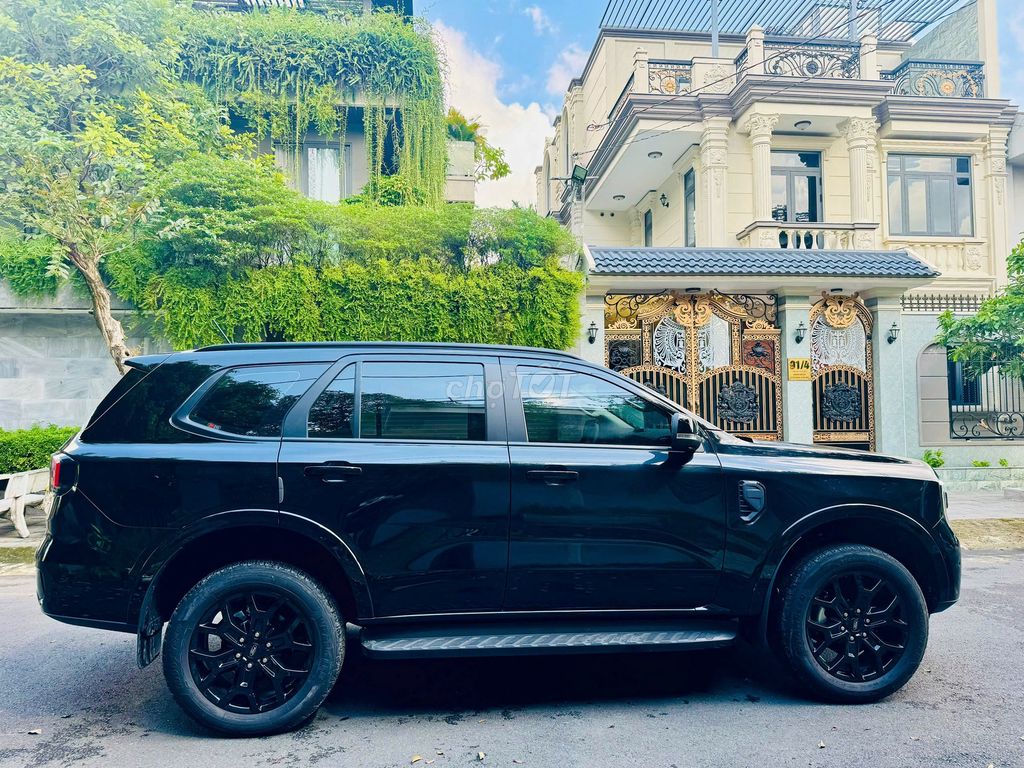 Ford Everest 2025 Sport 2.0L 4x2 AT - 12000 km. Mua bán Ô tô tại Quận Tân Phú Tp Hồ Chí Minh được đăng bởi FORD Bến Thành Xe Đã Qua Sử Dụng hình 8