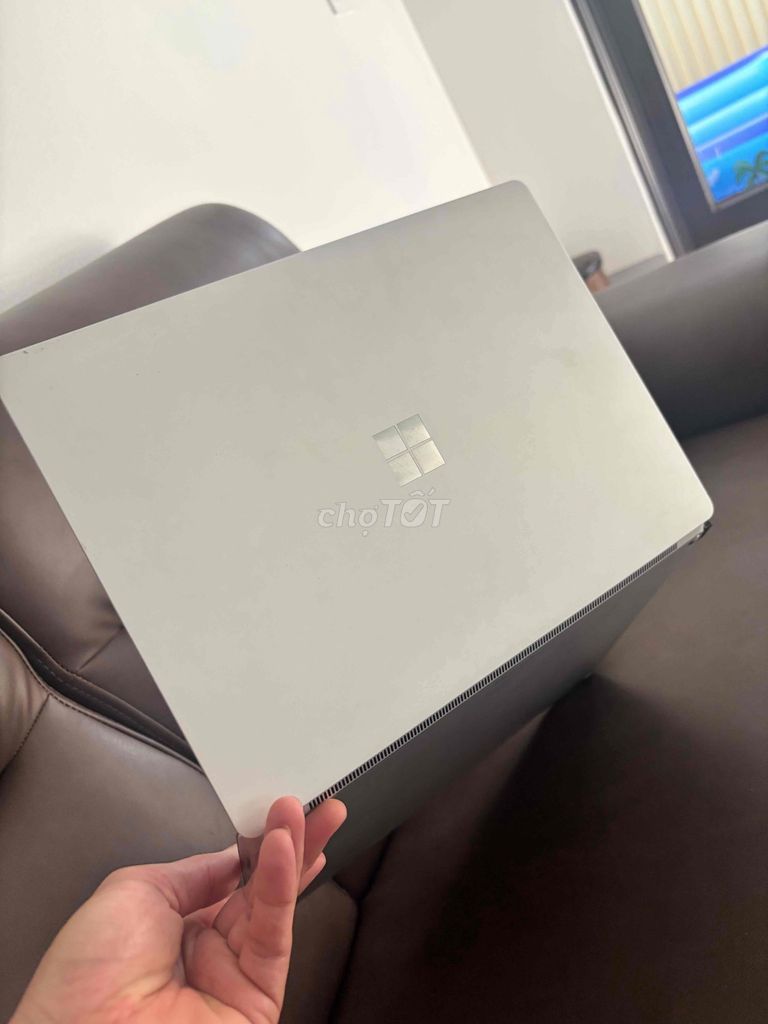 Microsoft Surface Laptop 1 i5-7200U 8GB/119GB. Mua bán Laptop tại Huyện Phúc Thọ Hà Nội được đăng bởi Thanh tùng hình 1