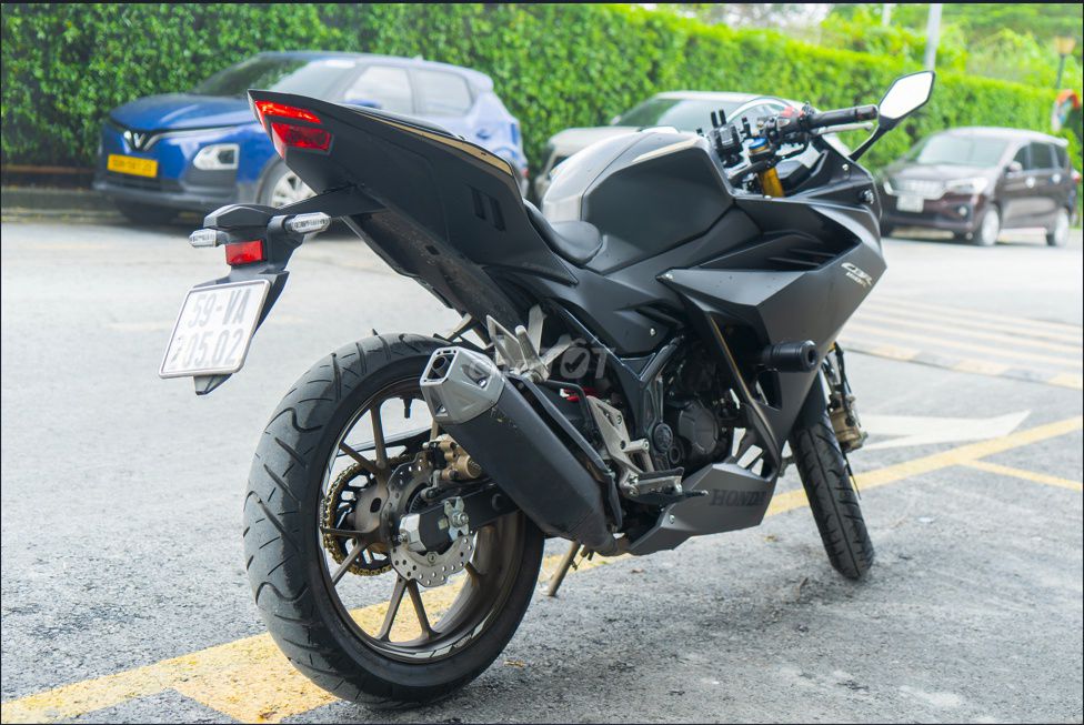 CBR150r 2024 Đen tem vàng đồng bản đặc biệt. Mua bán Xe máy tại Thành phố Thủ Đức Tp Hồ Chí Minh được đăng bởi Quân Vũ hình 4