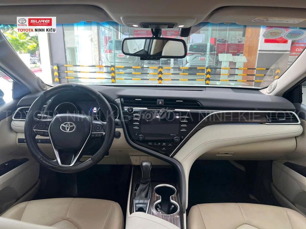Toyota Camry 2.5Q 2020 - 32.000 km. Mua bán Ô tô tại Quận Ninh Kiều Cần Thơ được đăng bởi Phúc Toyota Ninh Kiều hình 7
