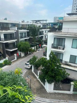 Nhà phố 160 m² · 3 PN · Đường Kim Giang