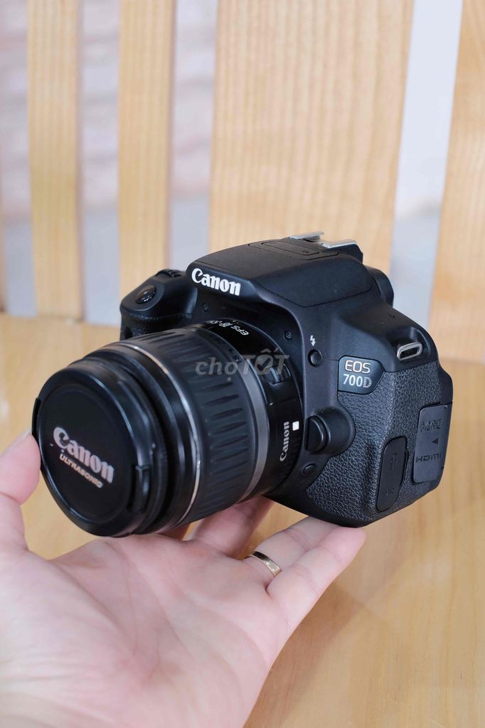 canon 700d kèm lens 18-55mm usm. Mua bán Máy ảnh, Máy quay tại Huyện Định Quán Đồng Nai được đăng bởi Máy Ảnh Compact Đồng Nai hình 1